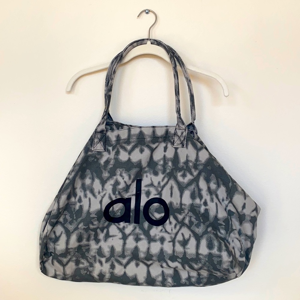 Alo Yoga Bag